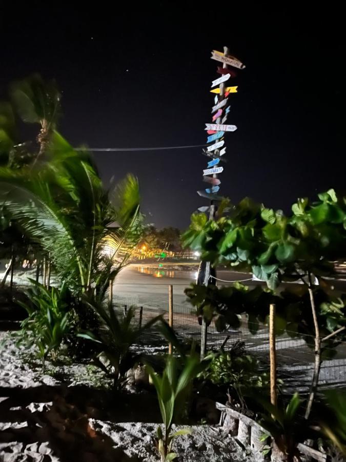 Vila Dos Gnomos Paraiso Mistico Pe Na Areia Ilheus Luaran gambar